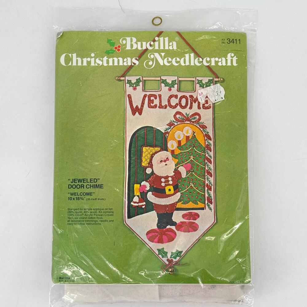 Vtg Bucilla 3411 Christmas Jeweled Door Chime Santa Welcome Flag Needlecraft Kit